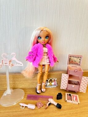 Ultra Rare Highly Desirable Collectible Rainbow High Sabrina St. Cloud Doll